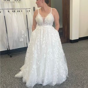 WhiteDeerViels Wedding Dress